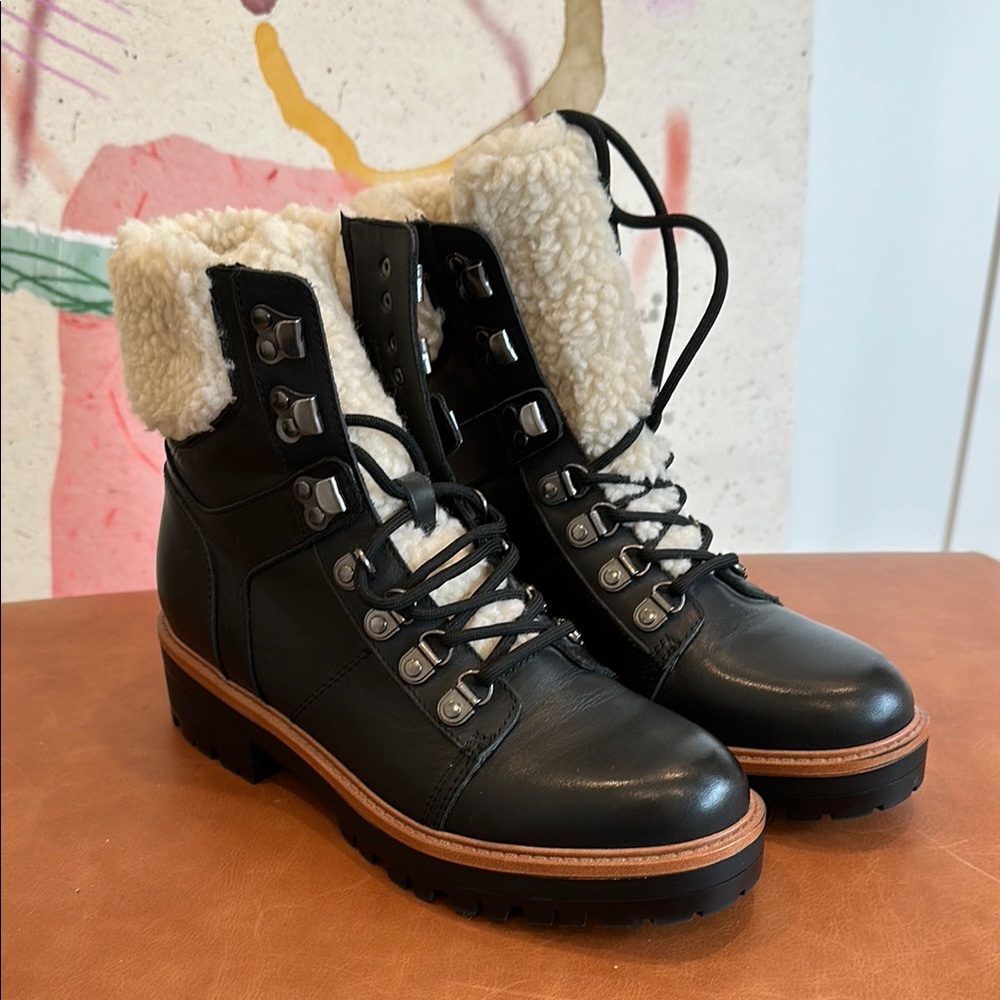 Black Leather Women's Boots with Shearling Lining
